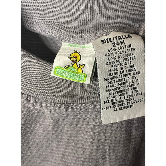 Vintage 24 Months Gray Sesame Street Long-Sleeve Shirt Who Let The Dogs Out? - Picture 4 of 6